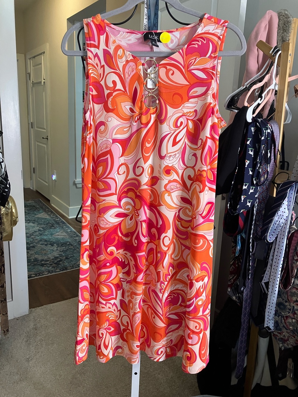 Retro 60’s style MSK Pink & Orange Swirl Sleeveless Shift Dress with Ring Accent
